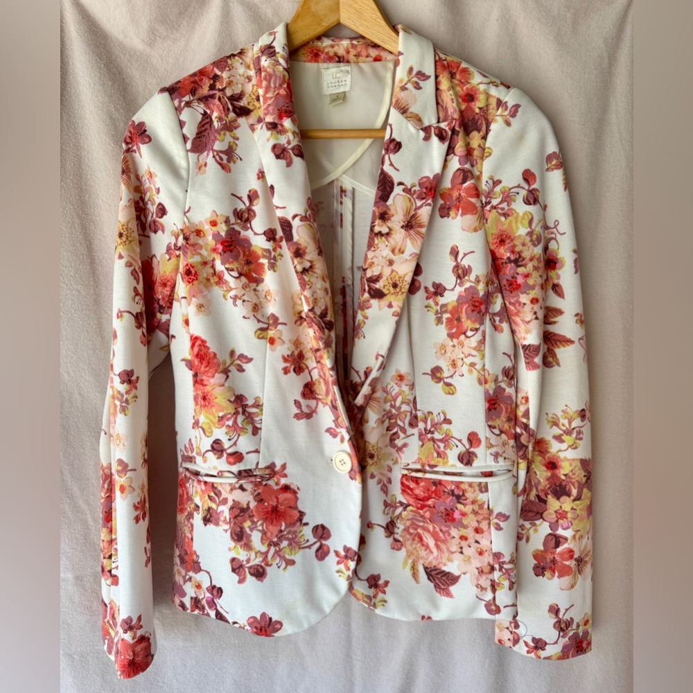 Floral Print Women's Blazer Jacket - White with Pink & Red Flowers